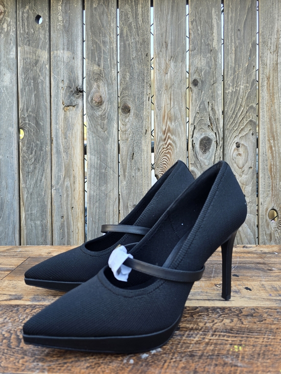 Cozy Island Shoes - Cozy Island Comfy Black Pointed Toe Heels Shoes Size 9.5
